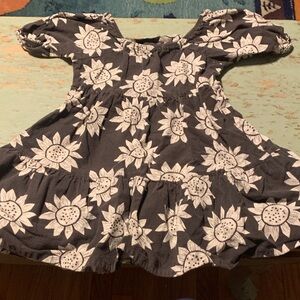 Charming Sunflower Print Kids Dress - Black and White